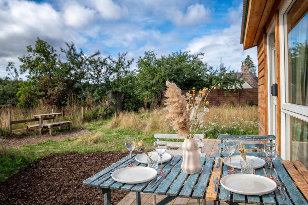 Alba - Charming Boutique Forest View Cabin With Hot Tub In Ballater Eksteriør billede