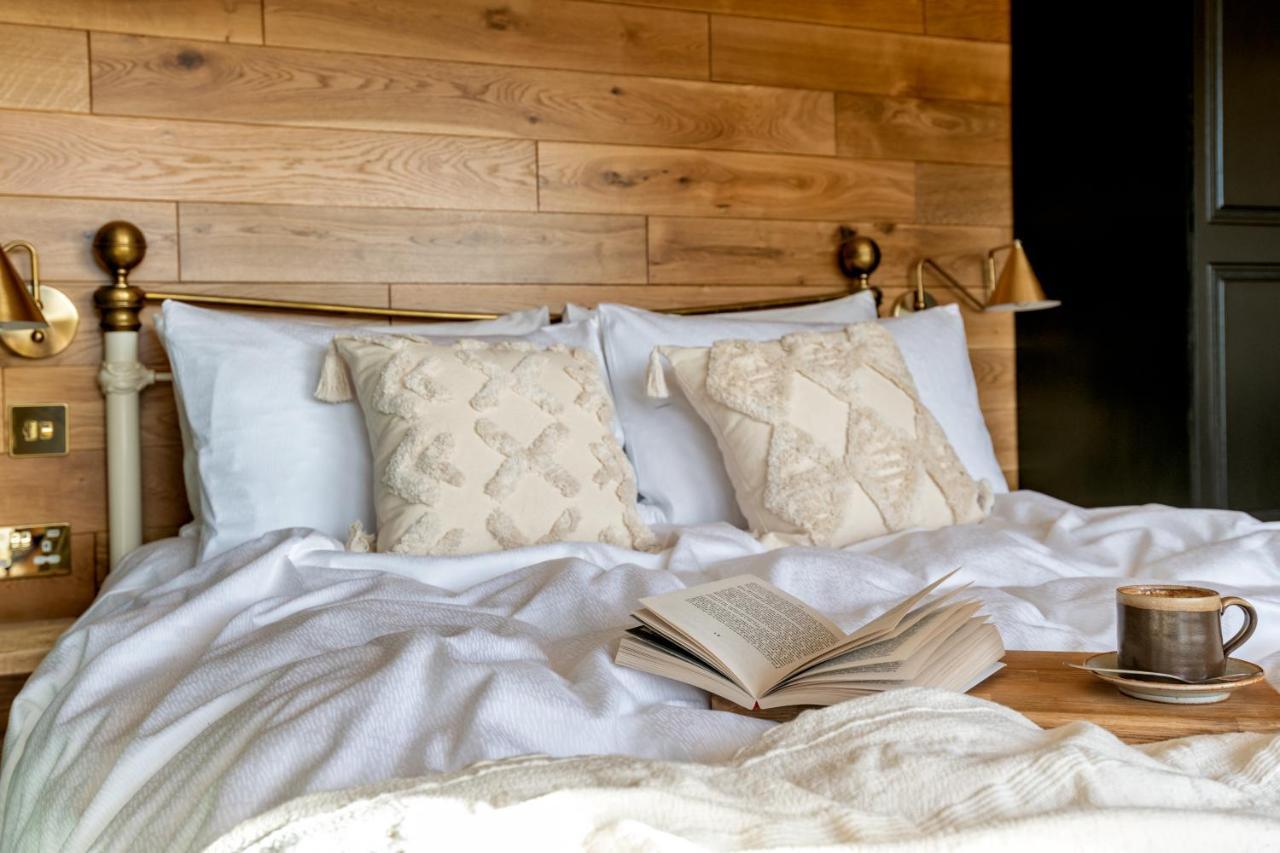 Alba - Charming Boutique Forest View Cabin With Hot Tub In Ballater Eksteriør billede